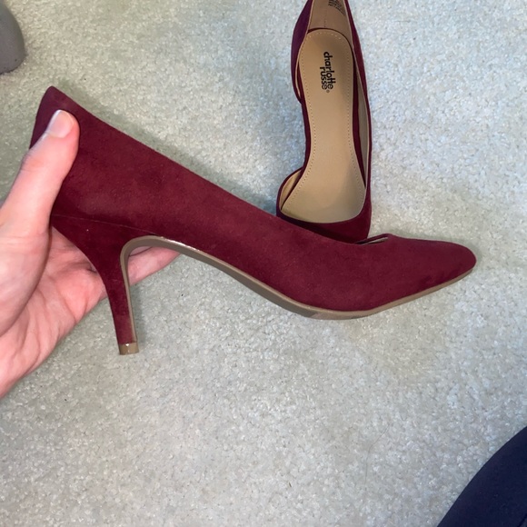 Charlotte Russe Maroon Suede Heels - 9 - Picture 3 of 4